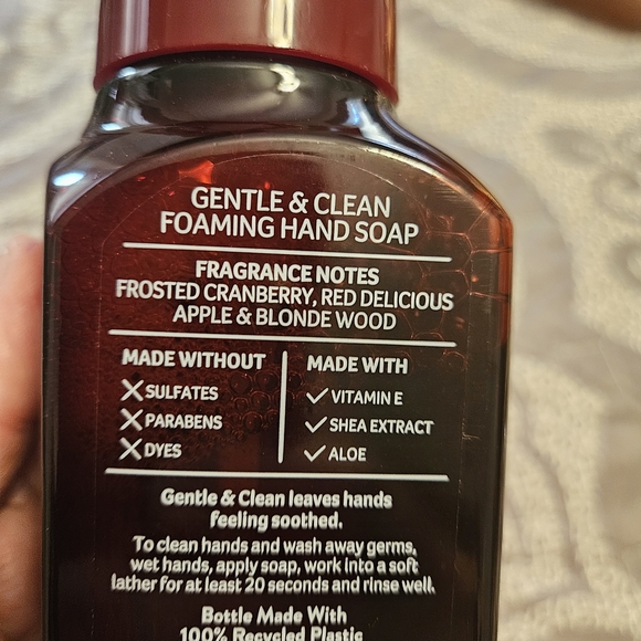 Bath & Body Works Hand Soap Trio - Red, Gold, Blue - Picture 3 of 7